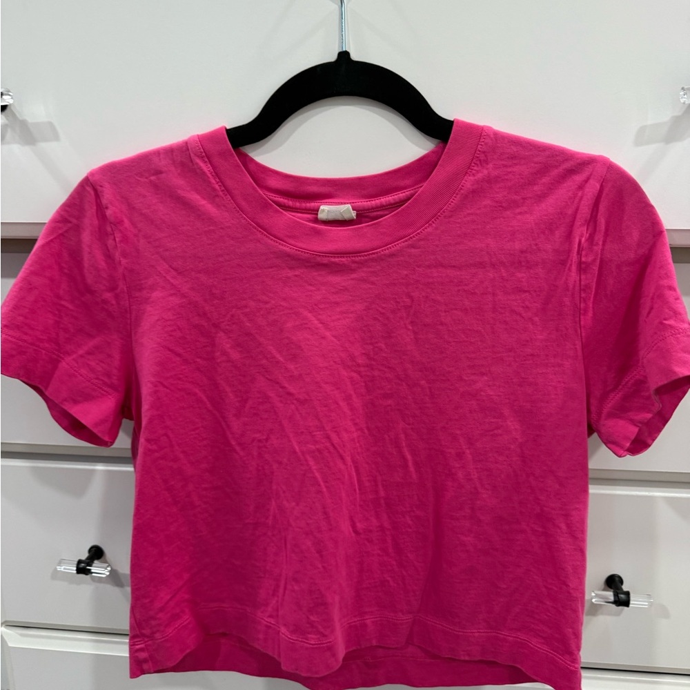 Aritzia Fuchsia Crop Top